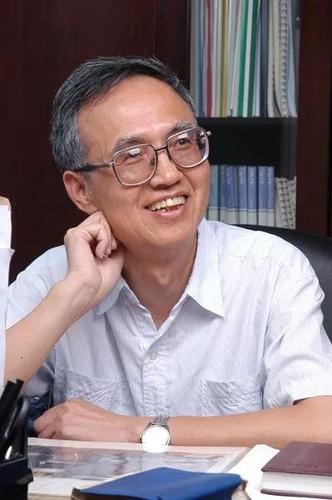 陈桂林,中国科学院上海技术物理研究所研究员、博士生导师,“风云二号”气象卫星副总设计师,中国科学院院士。 陈桂林,中国科学院上海技术物理研究所研究员、博士生导师,“风云二号”气象卫星副总设计师,中国科学院院士。